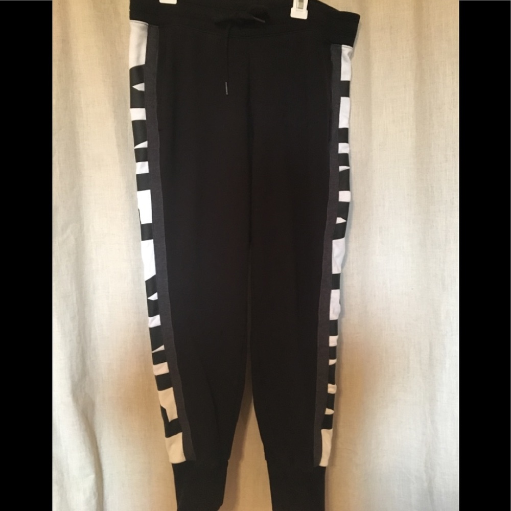 Victoria Secret’s PINK jogger sweatpants
